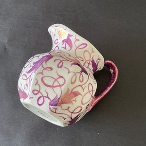 WEDGWOOD of Etruria & barlastin made in England numbered stamped creamer